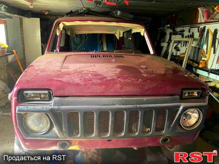 Красный ВАЗ Нива, объемом двигателя 1.7 л и пробегом 62 тыс. км за 1600 $, фото 1 на Automoto.ua