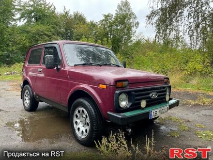 ВАЗ Нива 2001 в Тульчине на Automoto.ua Красный ВАЗ Нива, объемом двигателя 1.6 л и пробегом 170 тыс. км за 2200 $, фото 1 на Automoto.ua