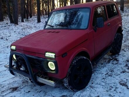 ВАЗ Нива 2002 в Харькове на Automoto.ua Красный ВАЗ Нива, объемом двигателя 1.7 л и пробегом 0 тыс. км за 1700 $, фото 1 на Automoto.ua