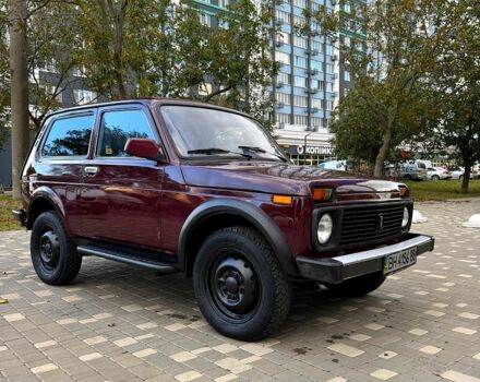 Красный ВАЗ Нива, объемом двигателя 1.7 л и пробегом 84 тыс. км за 2500 $, фото 1 на Automoto.ua
