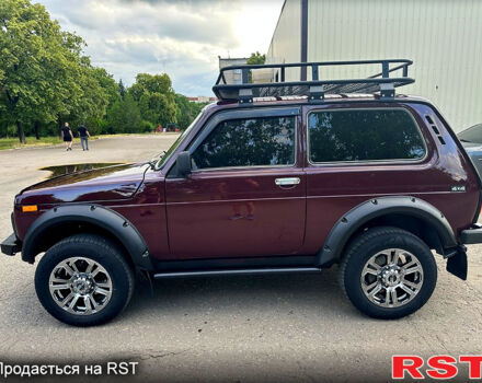 Красный ВАЗ Нива, объемом двигателя 1.7 л и пробегом 49 тыс. км за 6500 $, фото 1 на Automoto.ua