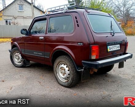 Червоний ВАЗ Нива, об'ємом двигуна 1.7 л та пробігом 145 тис. км за 2600 $, фото 1 на Automoto.ua
