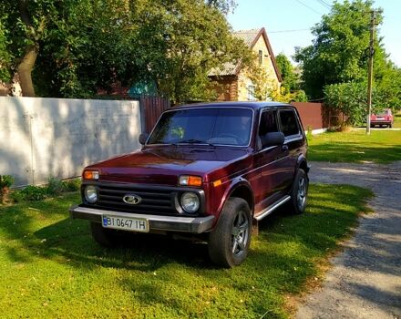 Червоний ВАЗ Нива, об'ємом двигуна 1.7 л та пробігом 150 тис. км за 4500 $, фото 1 на Automoto.ua