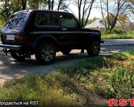 Красный ВАЗ Нива, объемом двигателя 1.7 л и пробегом 0 тыс. км за 4000 $, фото 1 на Automoto.ua