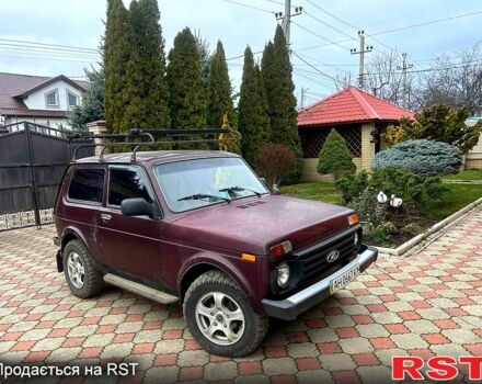 Красный ВАЗ Нива, объемом двигателя 1.7 л и пробегом 98 тыс. км за 4000 $, фото 1 на Automoto.ua