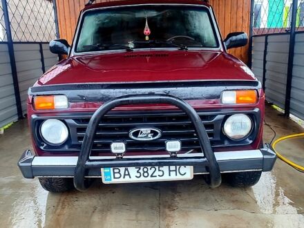 Красный ВАЗ Нива, объемом двигателя 1.7 л и пробегом 0 тыс. км за 5000 $, фото 1 на Automoto.ua
