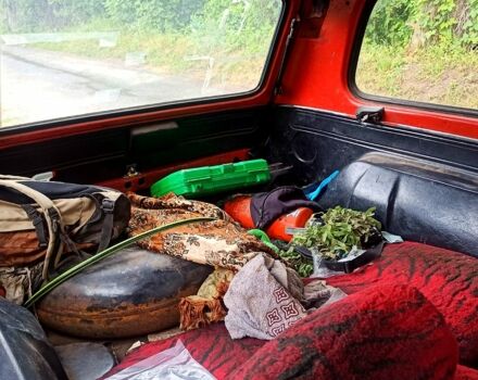 ВАЗ Нива, объемом двигателя 1.6 л и пробегом 0 тыс. км за 1000 $, фото 4 на Automoto.ua