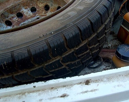 ВАЗ Нива, объемом двигателя 1.6 л и пробегом 230 тыс. км за 699 $, фото 2 на Automoto.ua