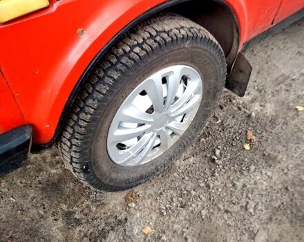 ВАЗ Нива, объемом двигателя 1.7 л и пробегом 80 тыс. км за 2000 $, фото 2 на Automoto.ua