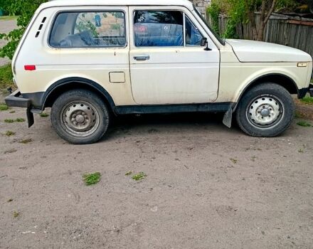 ВАЗ Нива, объемом двигателя 1.6 л и пробегом 0 тыс. км за 1000 $, фото 9 на Automoto.ua