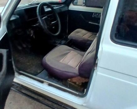 ВАЗ Нива, об'ємом двигуна 1.6 л та пробігом 200 тис. км за 1399 $, фото 2 на Automoto.ua