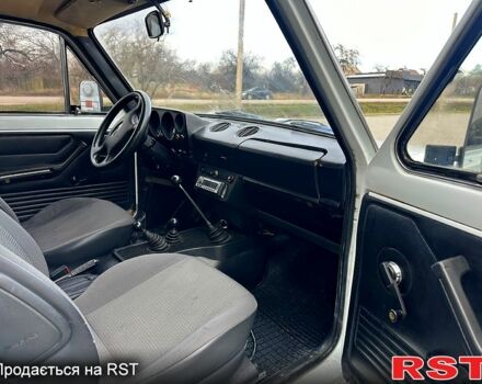 ВАЗ Нива, объемом двигателя 1.6 л и пробегом 100 тыс. км за 2399 $, фото 11 на Automoto.ua