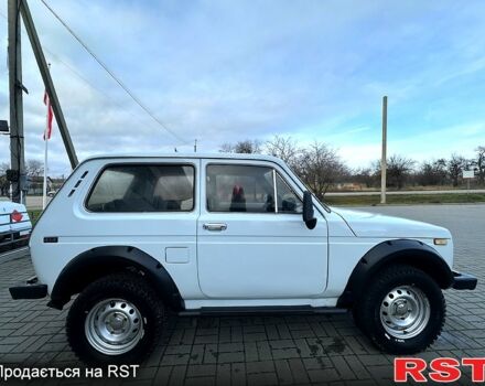 ВАЗ Нива, объемом двигателя 1.6 л и пробегом 100 тыс. км за 2399 $, фото 5 на Automoto.ua