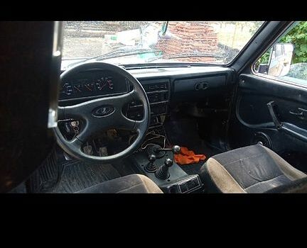 ВАЗ Нива, объемом двигателя 1.6 л и пробегом 110 тыс. км за 2200 $, фото 6 на Automoto.ua