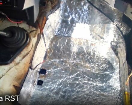 ВАЗ Нива, объемом двигателя 1.6 л и пробегом 195 тыс. км за 1920 $, фото 5 на Automoto.ua