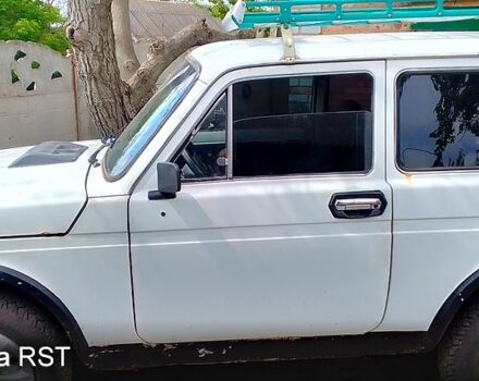 ВАЗ Нива, объемом двигателя 1.6 л и пробегом 195 тыс. км за 1920 $, фото 2 на Automoto.ua