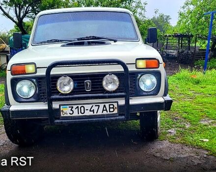 ВАЗ Нива, объемом двигателя 1.5 л и пробегом 100 тыс. км за 2500 $, фото 2 на Automoto.ua