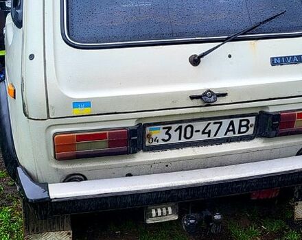 ВАЗ Нива, объемом двигателя 1.5 л и пробегом 100 тыс. км за 2500 $, фото 6 на Automoto.ua