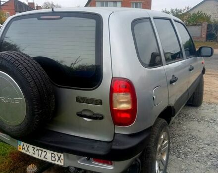 ВАЗ Нива 2005 у Краснокутске на Automoto.ua ВАЗ Нива, об'ємом двигуна 1.7 л та пробігом 0 тис. км за 3500 $, фото 5 на Automoto.ua