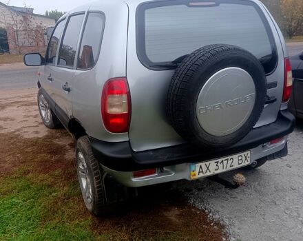 ВАЗ Нива 2005 у Краснокутске на Automoto.ua ВАЗ Нива, об'ємом двигуна 1.7 л та пробігом 0 тис. км за 3500 $, фото 4 на Automoto.ua