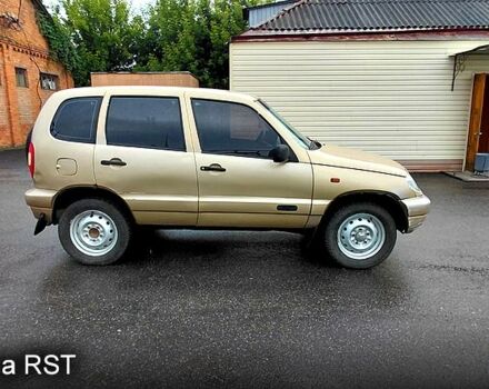 ВАЗ Нива, объемом двигателя 1.7 л и пробегом 269 тыс. км за 2300 $, фото 3 на Automoto.ua