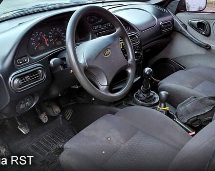 ВАЗ Нива, объемом двигателя 1.7 л и пробегом 269 тыс. км за 2300 $, фото 7 на Automoto.ua