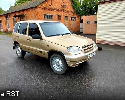 ВАЗ Нива, объемом двигателя 1.7 л и пробегом 269 тыс. км за 2300 $, фото 2 на Automoto.ua