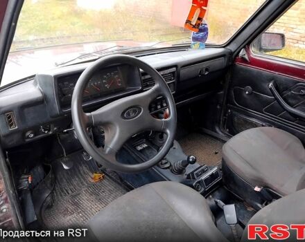 ВАЗ Нива, объемом двигателя 1.7 л и пробегом 176 тыс. км за 1999 $, фото 6 на Automoto.ua