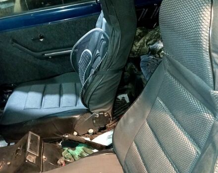 ВАЗ Нива, объемом двигателя 1.7 л и пробегом 300 тыс. км за 3500 $, фото 6 на Automoto.ua