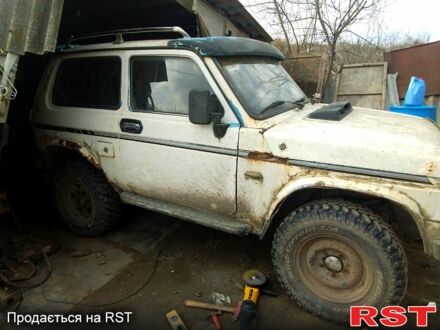 ВАЗ Нива 1985 в Купянске на Automoto.ua ВАЗ Нива, объемом двигателя 16 л и пробегом 100 тыс. км за 1250 $, фото 1 на Automoto.ua