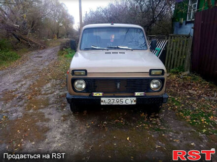 ВАЗ Нива 1985 у Глухове на Automoto.ua ВАЗ Нива, об'ємом двигуна 1.3 л та пробігом 300 тис. км за 1500 $, фото 1 на Automoto.ua