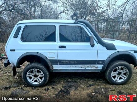 ВАЗ Нива 1987 в Балаклее на Automoto.ua ВАЗ Нива, объемом двигателя 1.6 л и пробегом 0 тыс. км за 4000 $, фото 1 на Automoto.ua