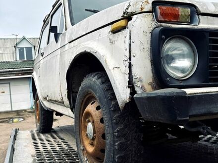 ВАЗ Нива, объемом двигателя 1.6 л и пробегом 200 тыс. км за 910 $, фото 1 на Automoto.ua