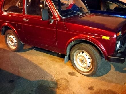 ВАЗ Нива, объемом двигателя 1.6 л и пробегом 0 тыс. км за 1000 $, фото 1 на Automoto.ua
