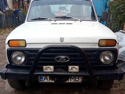 ВАЗ Нива 1990 у Золочеве на Automoto.ua ВАЗ Нива, об'ємом двигуна 1.6 л та пробігом 7 тис. км за 1600 $, фото 1 на Automoto.ua