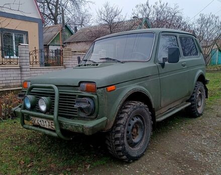 ВАЗ Нива, объемом двигателя 1.7 л и пробегом 220 тыс. км за 2300 $, фото 1 на Automoto.ua