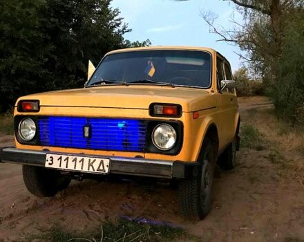 Желтый ВАЗ Нива, объемом двигателя 1.6 л и пробегом 24 тыс. км за 1600 $, фото 3 на Automoto.ua