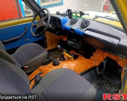 Желтый ВАЗ Нива, объемом двигателя 1.6 л и пробегом 0 тыс. км за 1700 $, фото 3 на Automoto.ua