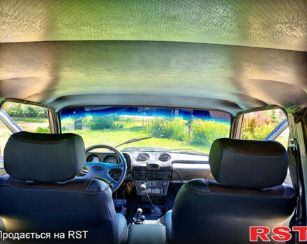 Жовтий ВАЗ Нива, об'ємом двигуна 1.6 л та пробігом 82 тис. км за 2000 $, фото 8 на Automoto.ua