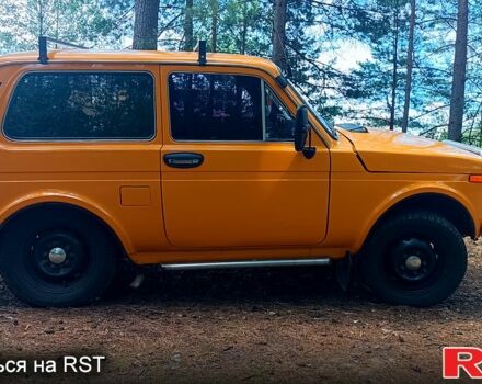 Желтый ВАЗ Нива, объемом двигателя 1.7 л и пробегом 0 тыс. км за 3500 $, фото 1 на Automoto.ua