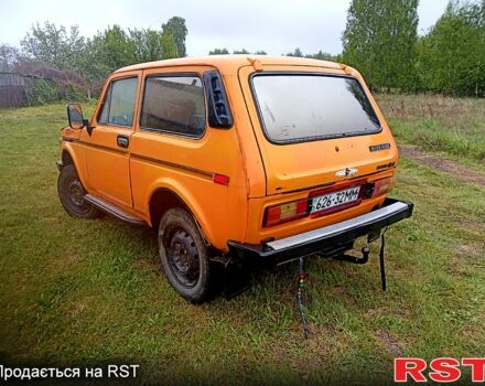 Желтый ВАЗ Нива, объемом двигателя 1.7 л и пробегом 235 тыс. км за 1800 $, фото 8 на Automoto.ua