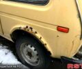 Желтый ВАЗ Нива, объемом двигателя 1.6 л и пробегом 222 тыс. км за 1000 $, фото 1 на Automoto.ua