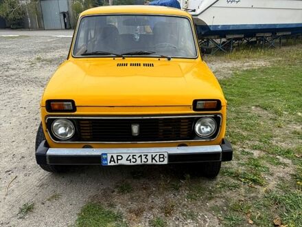 Желтый ВАЗ Нива, объемом двигателя 1.6 л и пробегом 150 тыс. км за 1999 $, фото 1 на Automoto.ua