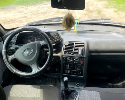 Сірий ВАЗ Нива, об'ємом двигуна 1.6 л та пробігом 100 тис. км за 1950 $, фото 9 на Automoto.ua