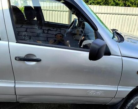 Сірий ВАЗ Нива, об'ємом двигуна 1.7 л та пробігом 268 тис. км за 3400 $, фото 1 на Automoto.ua