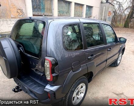 Серый ВАЗ Нива, объемом двигателя 1.7 л и пробегом 96 тыс. км за 9800 $, фото 2 на Automoto.ua