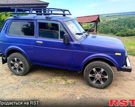 Синий ВАЗ Нива, объемом двигателя 1.6 л и пробегом 99 тыс. км за 2500 $, фото 3 на Automoto.ua