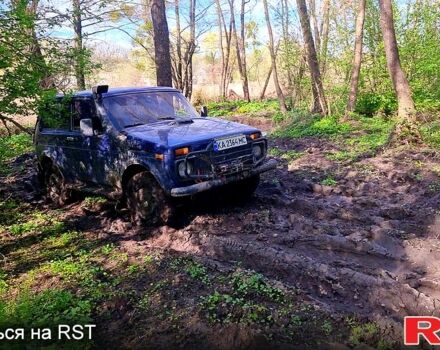 Синий ВАЗ Нива, объемом двигателя 1.6 л и пробегом 90 тыс. км за 2500 $, фото 2 на Automoto.ua