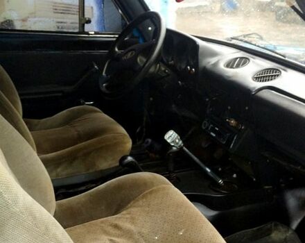 Синий ВАЗ Нива, объемом двигателя 1.6 л и пробегом 88 тыс. км за 1650 $, фото 2 на Automoto.ua