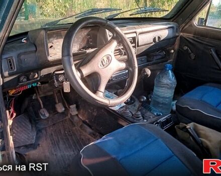 Синий ВАЗ Нива, объемом двигателя 1.7 л и пробегом 0 тыс. км за 1700 $, фото 4 на Automoto.ua